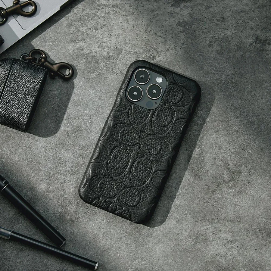 Coach iPhone 14 Pro 精品真皮手機殼 黑色經典大C