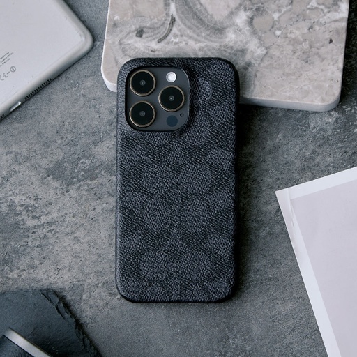 [CH052720] 【COACH】 iPhone 15 Pro Max MagSafe 精品手機殼-黑色經典大C